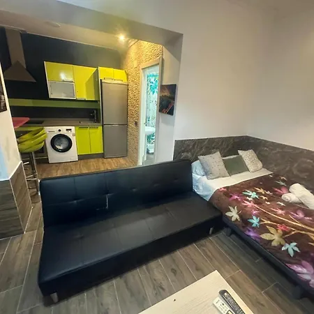 Fantastic Estudio Cerca Del Carrefour Rosaleda *